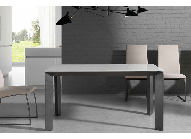 Modern Table Montreal