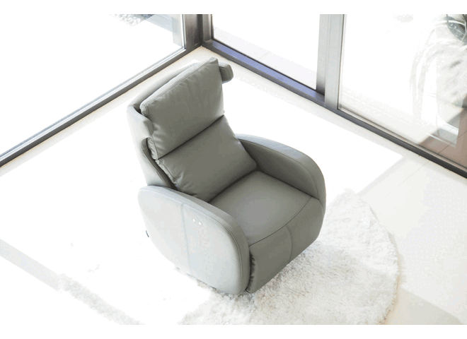 Custom accent chair Montreal
