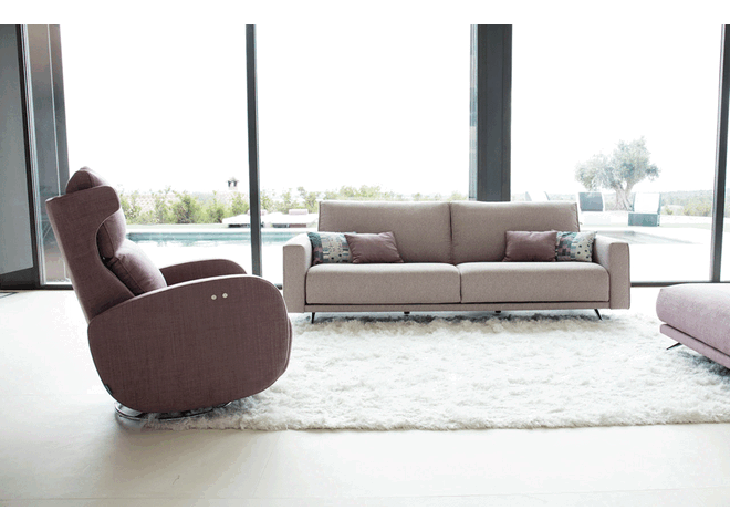 Custom accent chair Montreal