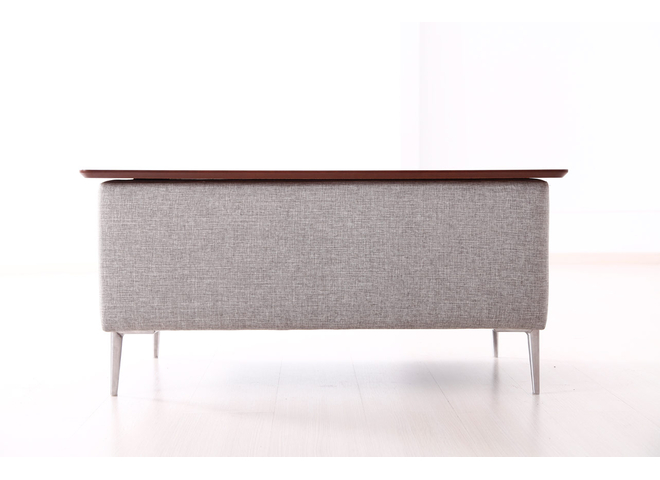 Modern European table Quebec