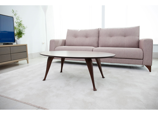 Modern European table Quebec
