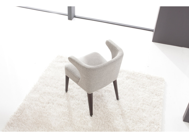 Modern European chair Montreal