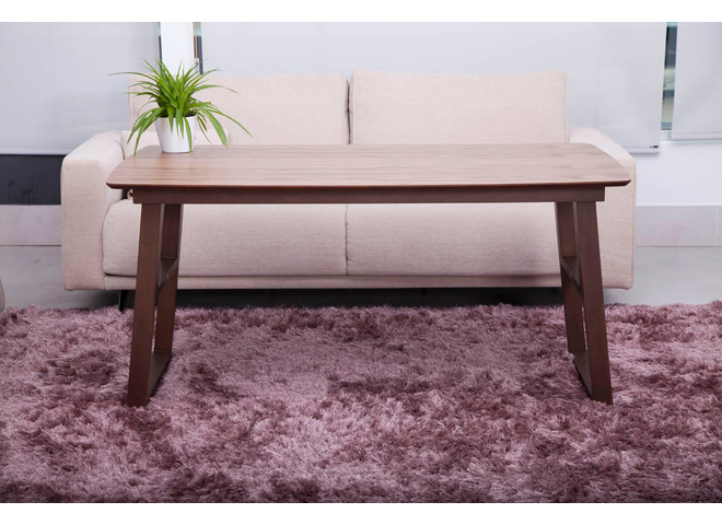 Modern European table Montreal